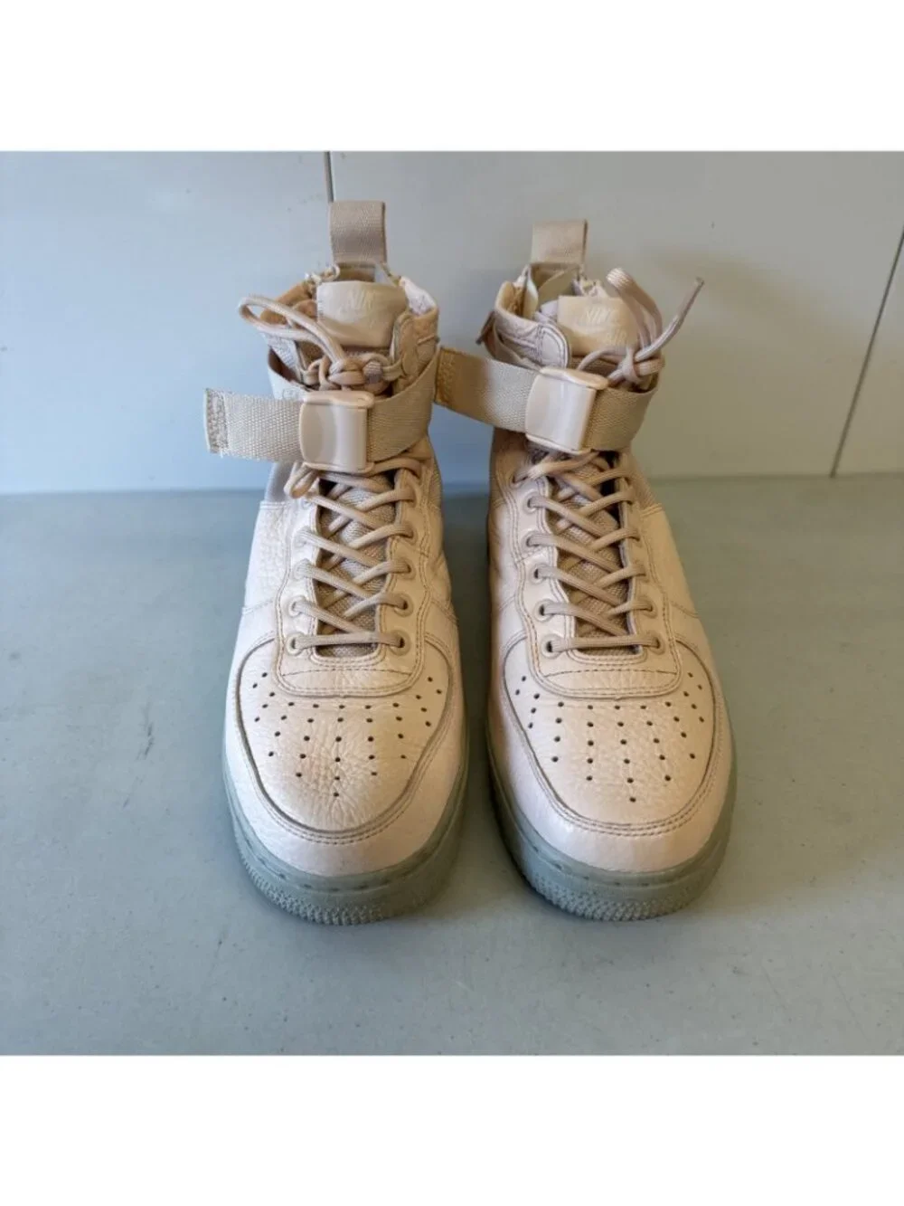 Size‎ 9.5 - Nike Air Force 1 SF Mid Orange Quartz W EUC AA3966-800 - Urban